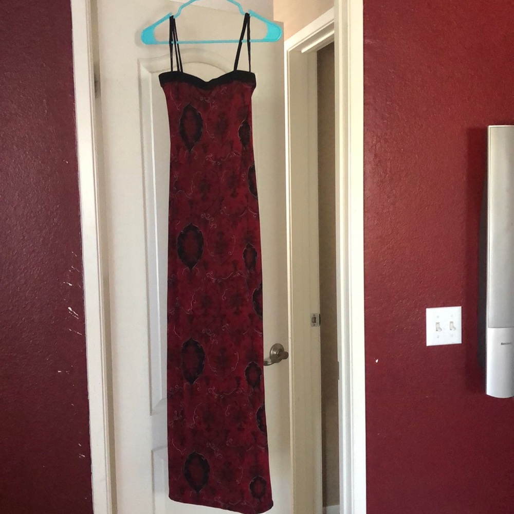 Dress - Picture 2 of 3